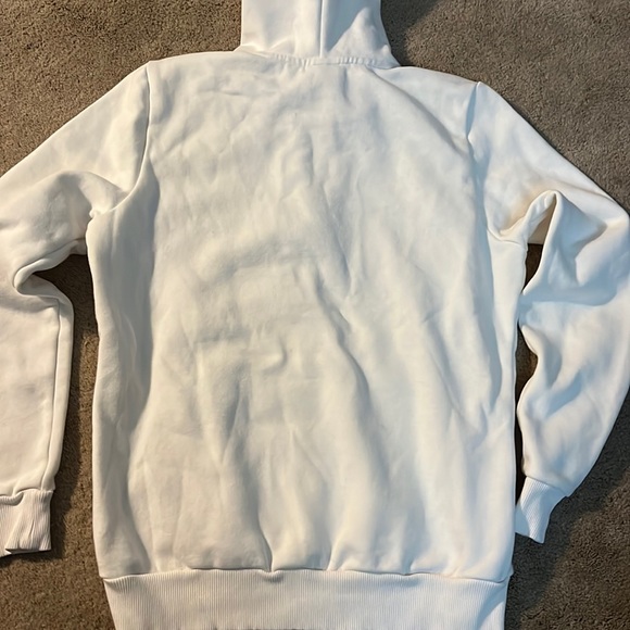 Puma sweatshirt-EUC!! Jr size large but fits more like medium-$15! - Picture 2 of 8